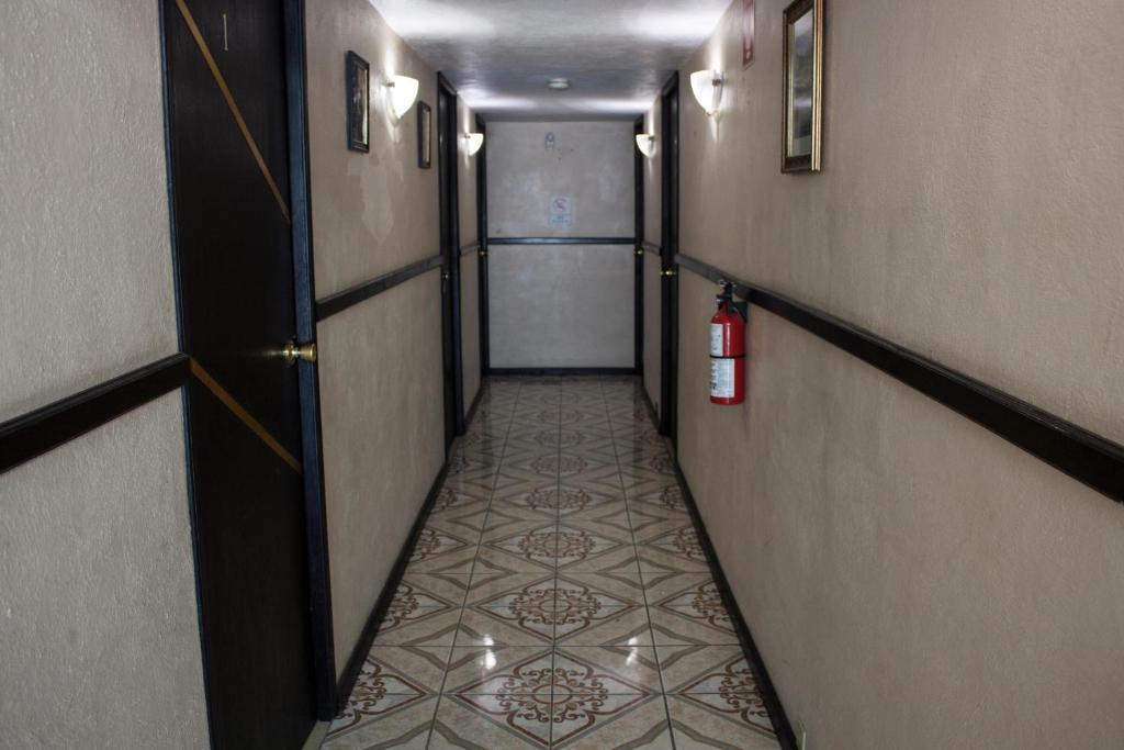 OYO Hotel Bicentenario Tampico Exterior foto